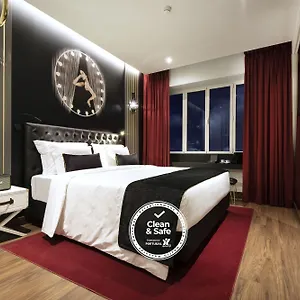 3* מלון Maxime Boutique Hotel Avenida Da Liberdade